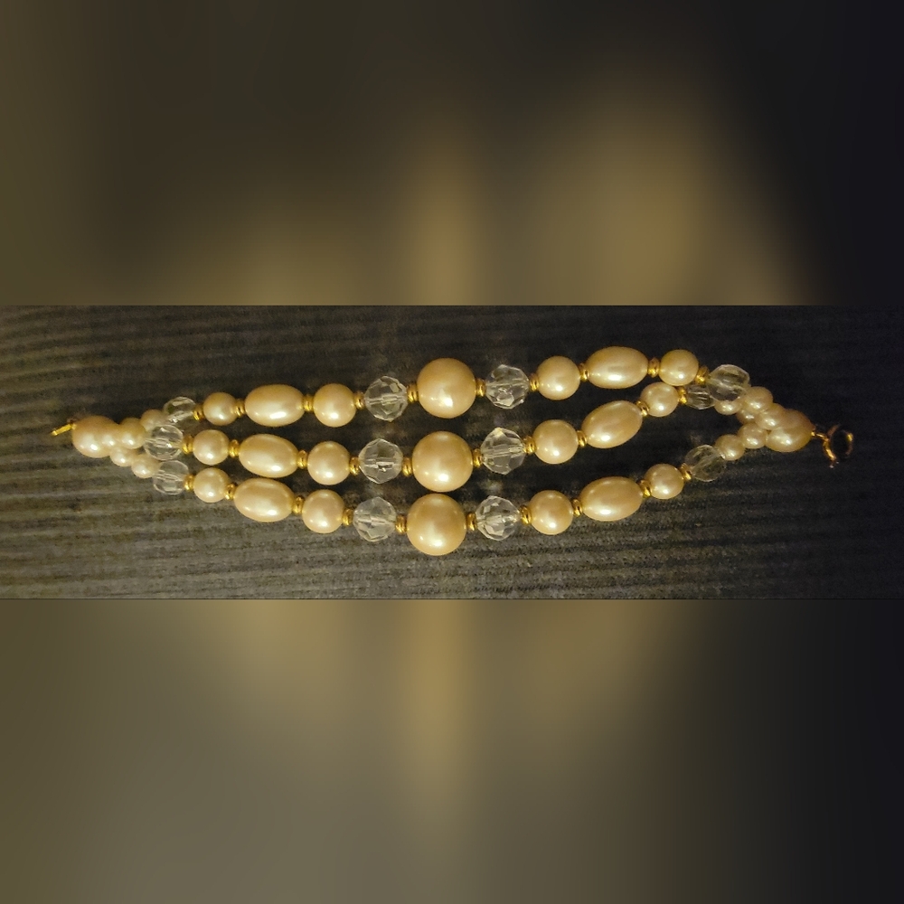 Trifari Gold and Cream Pearl Bracelet